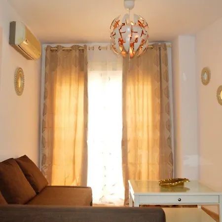 公寓 Sunhome Bajondillo Beach